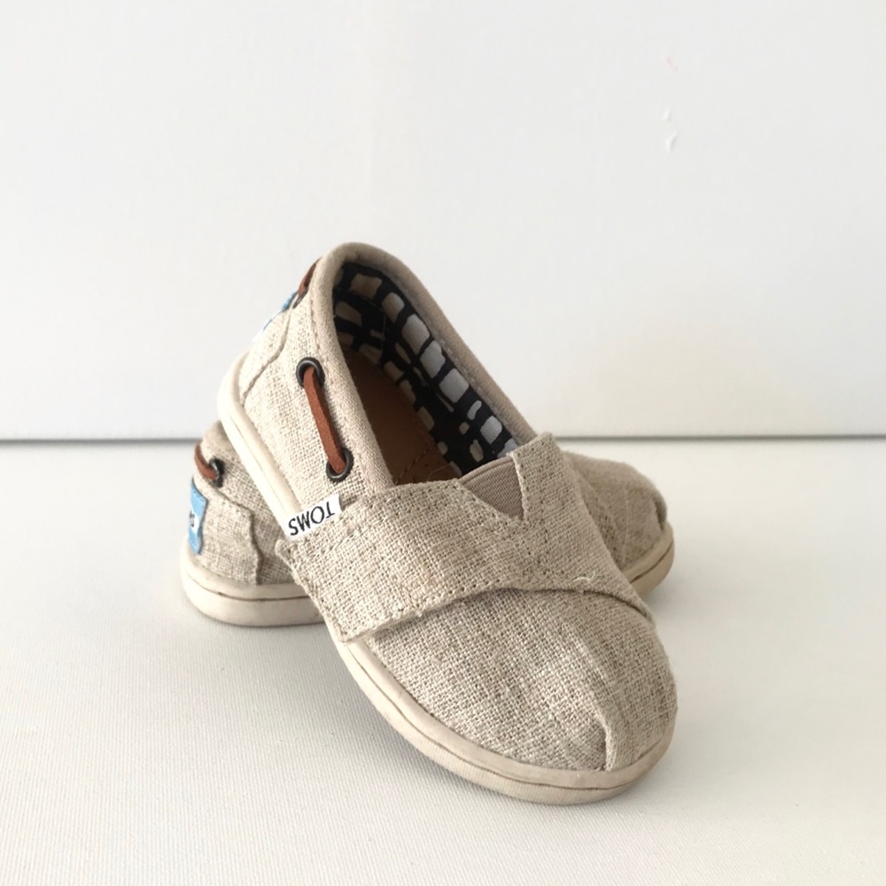 Toms toddler boat shoes